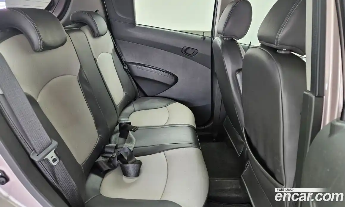 Chevrolet Spark 2012 1.0 автомат (гидро), фото 12