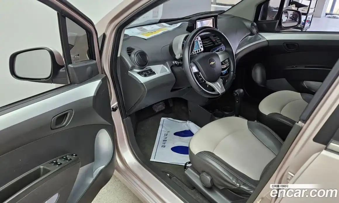 Chevrolet Spark 2012 1.0 автомат (гидро), фото 10