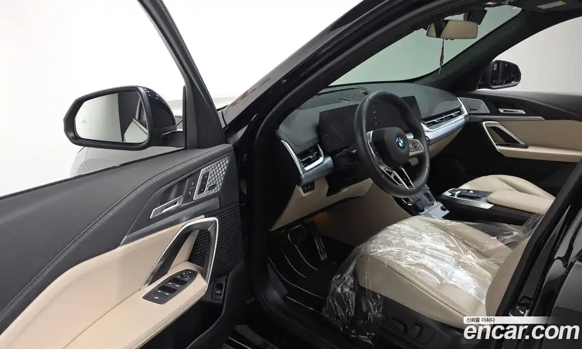 BMW X1 2024 2.0 автомат (гидро), фото 13