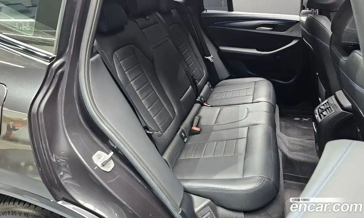 BMW iX3 2023 0.2 автомат (гидро), фото 17