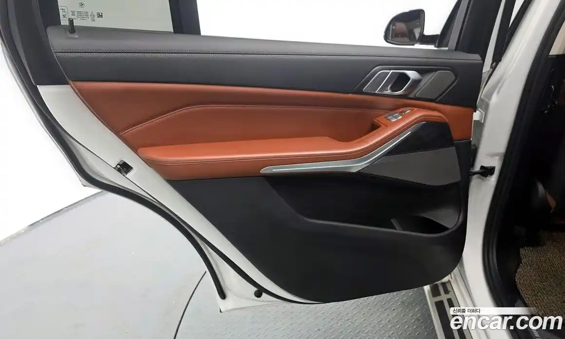 BMW X7 2020 3.0 автомат (гидро), фото 15
