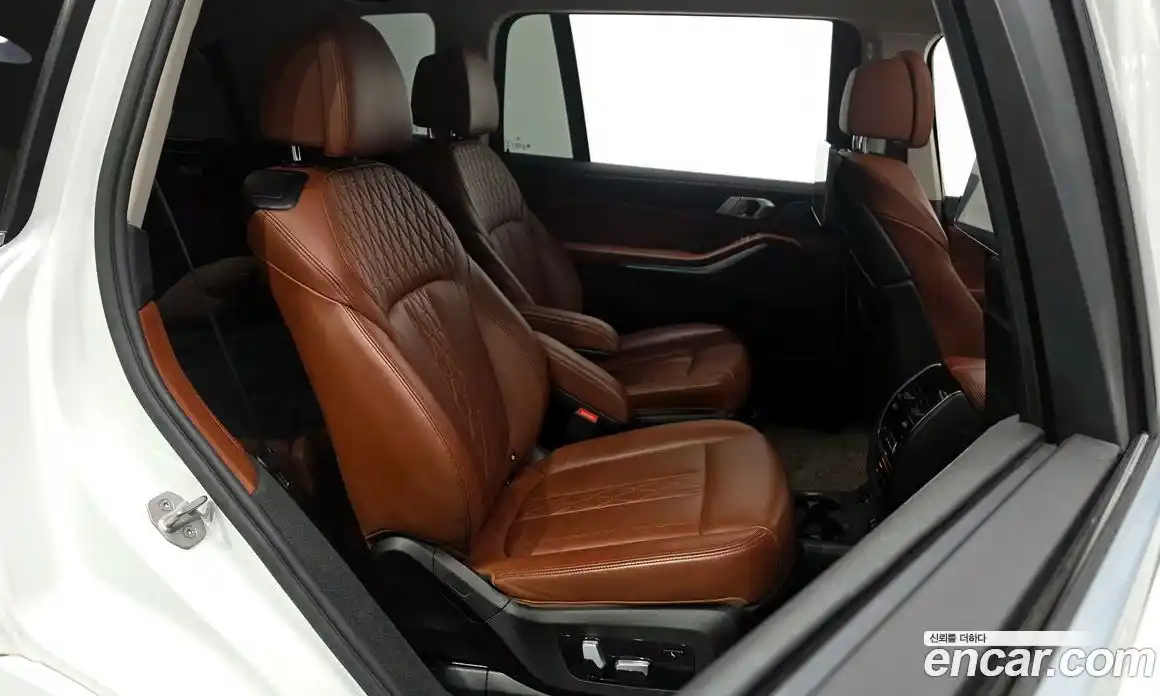 BMW X7 2020 3.0 автомат (гидро), фото 17