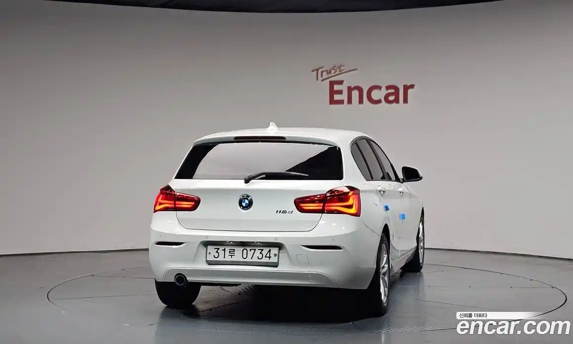 BMW 1 серия 2016 2.0 автомат (гидро), фото 4