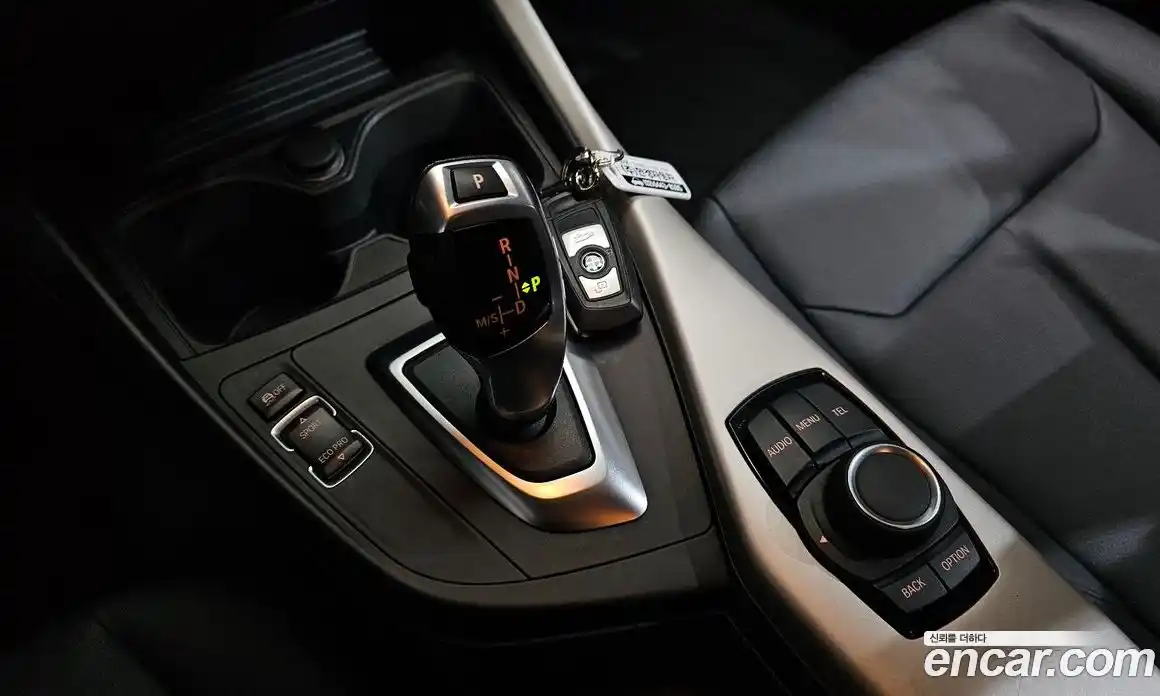 BMW 1 серия 2016 2.0 автомат (гидро), фото 9