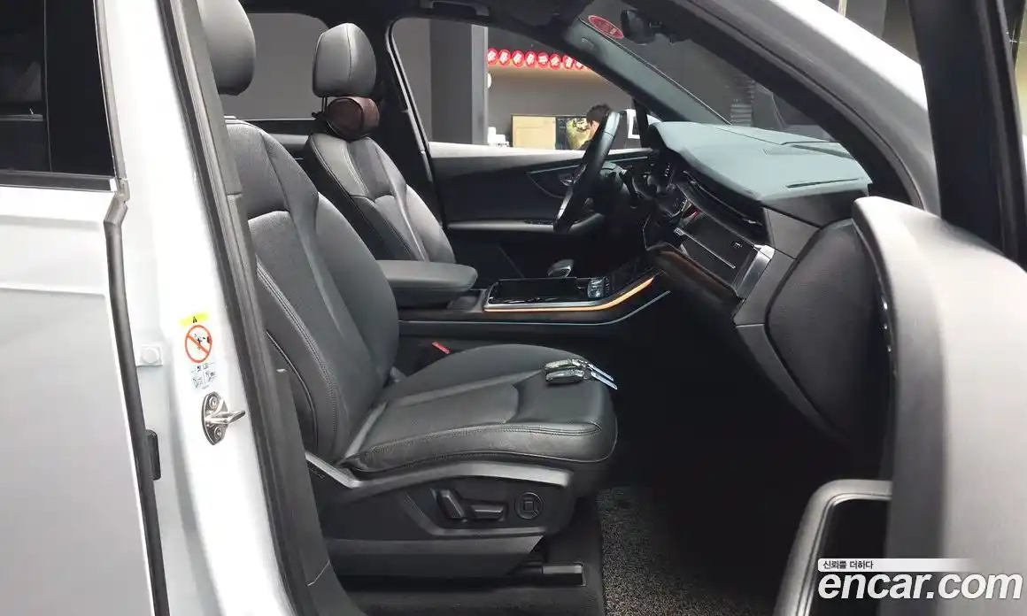Audi Q7 2021 3.0 автомат (гидро), фото 11