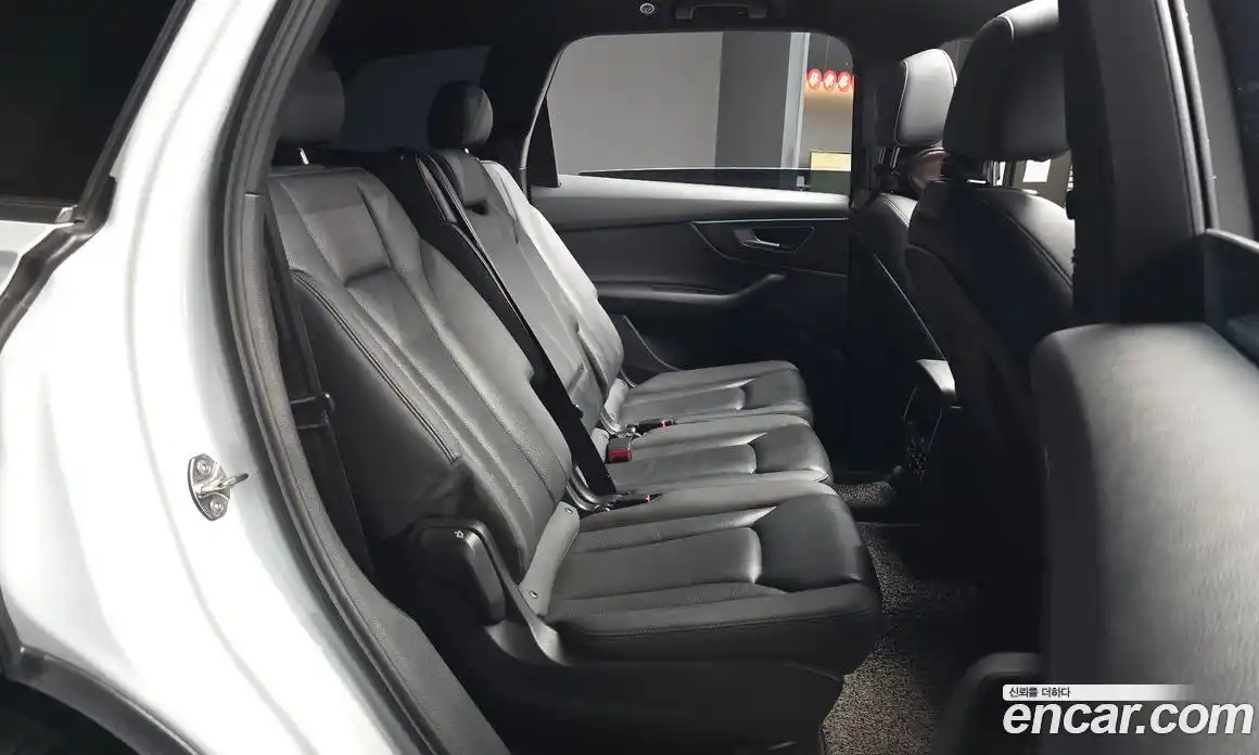 Audi Q7 2021 3.0 автомат (гидро), фото 12