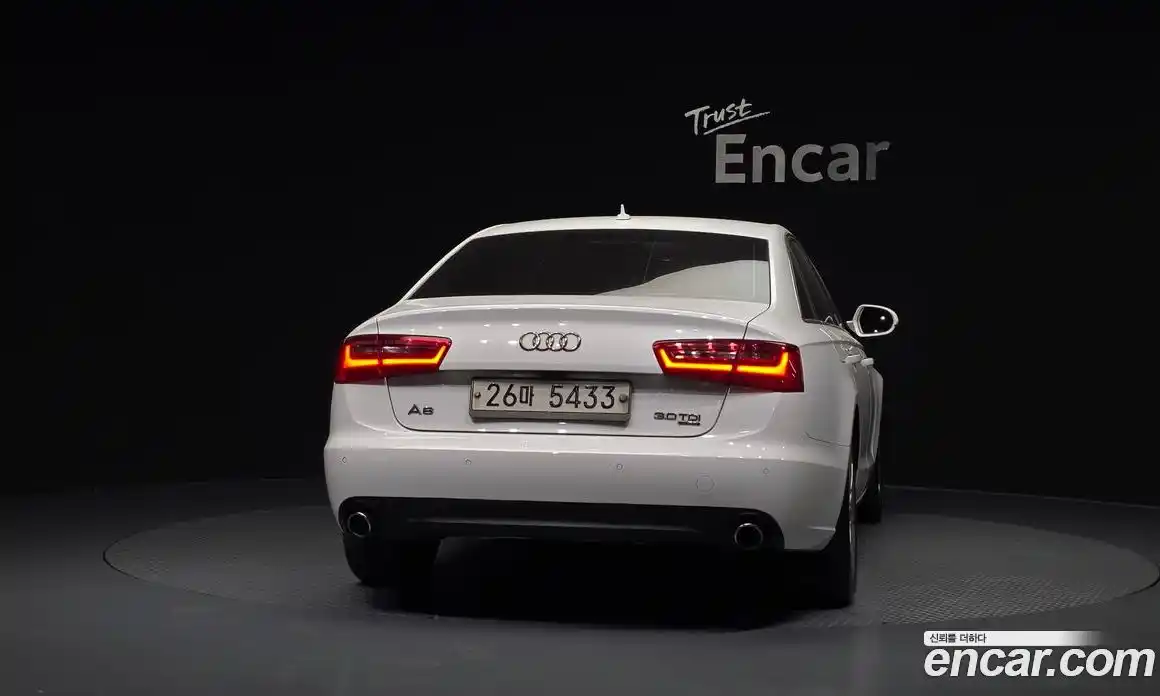 Audi A6 2014 3.0 автомат (гидро), фото 4