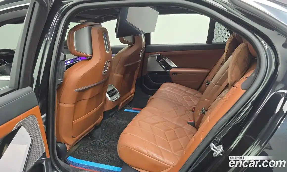 BMW 7 серия 2022 3.0 автомат (гидро), фото 17