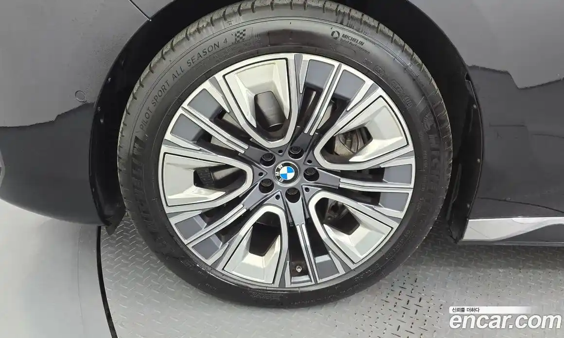 BMW 7 серия 2022 3.0 автомат (гидро), фото 5