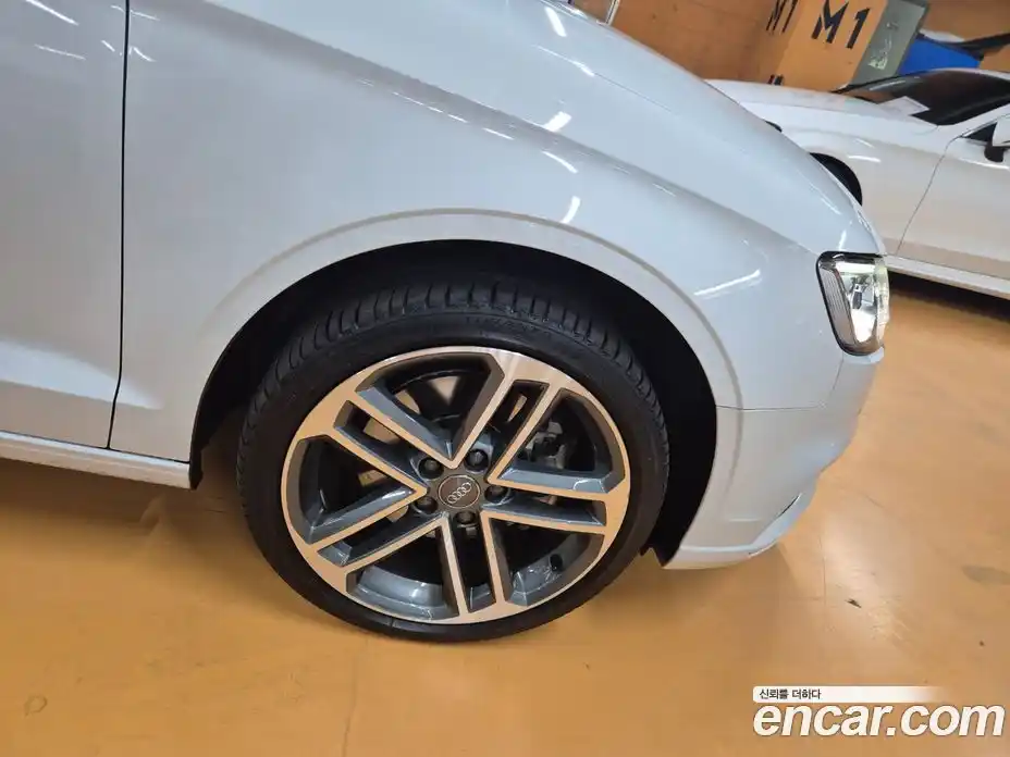Audi A3 2020 2.0 автомат (гидро), фото 11