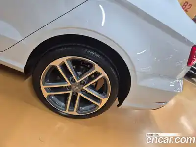 Audi A3 2020 2.0 автомат (гидро), миниатюра 5