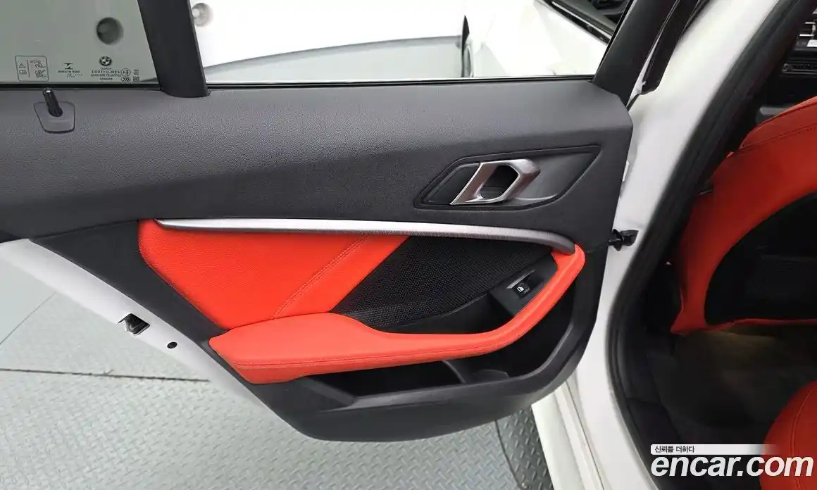 BMW 1 серия 2021 2.0 автомат (гидро), фото 15