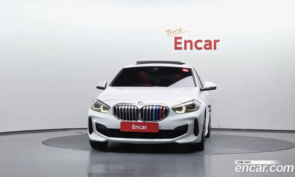 BMW 1 серия 2021 2.0 автомат (гидро), фото 3