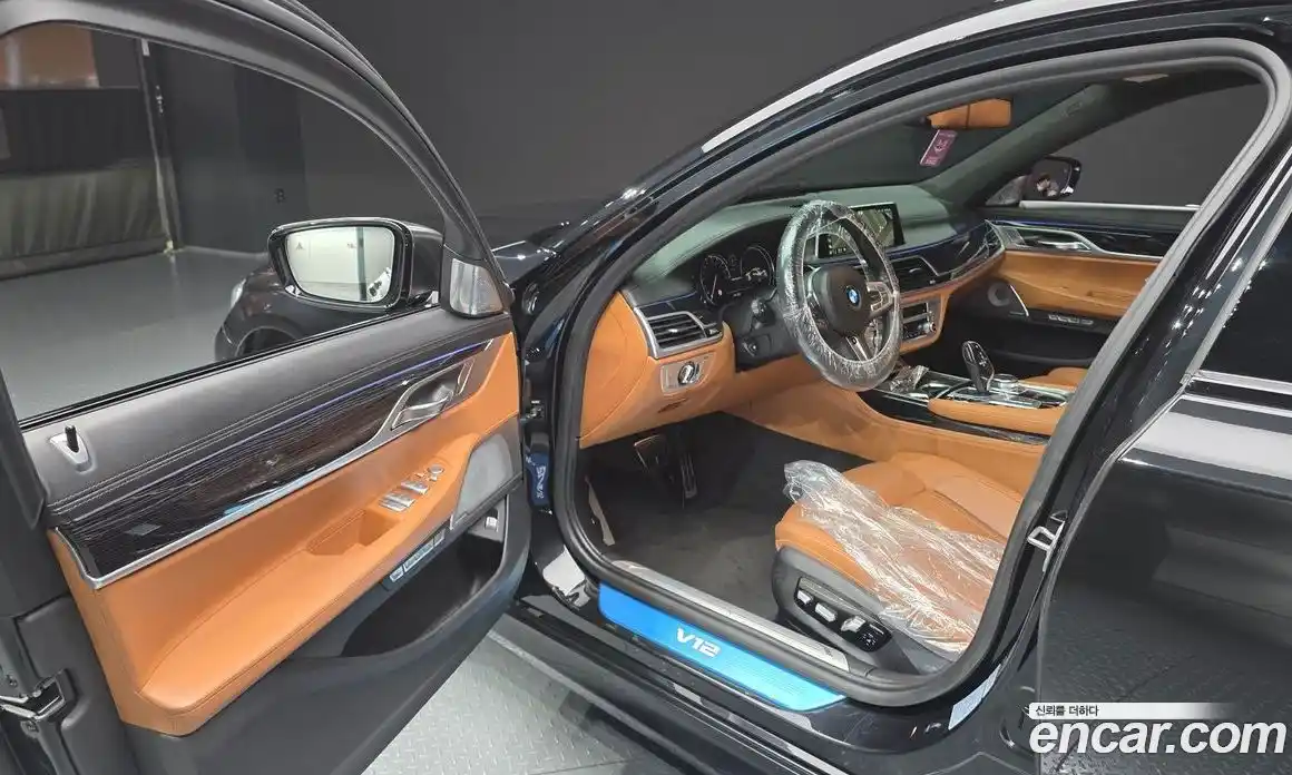 BMW 7 серия 2017 6.6 автомат (гидро), фото 13