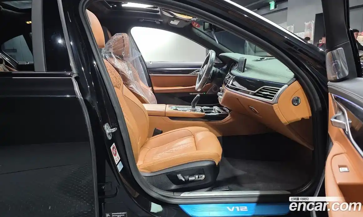 BMW 7 серия 2017 6.6 автомат (гидро), фото 16