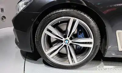 BMW 7 серия 2017 6.6 автомат (гидро), миниатюра 5
