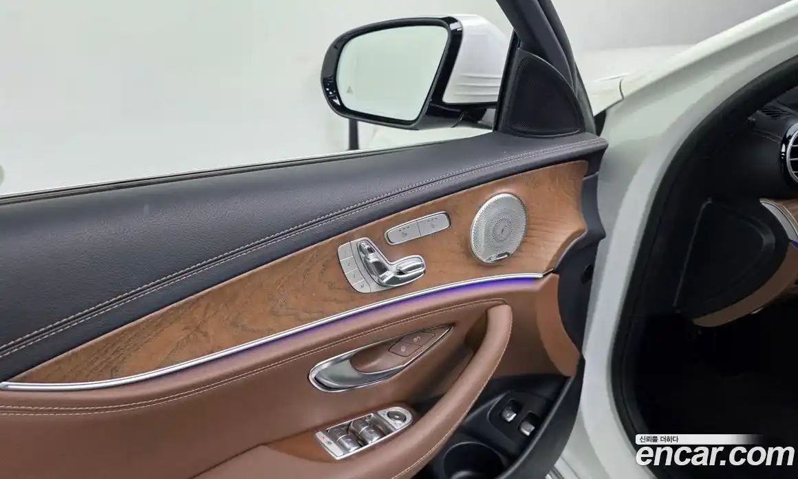 Mercedes-Benz E-Class 2022 2.0 автомат (гидро), фото 27