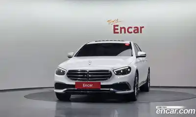 Mercedes-Benz E-Class 2022 2.0 автомат (гидро), миниатюра 3