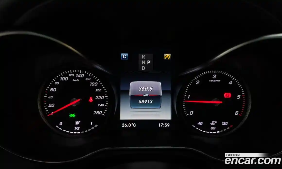 Mercedes-Benz GLC-Class 2016 2.1 гидро, фото 8 Mercedes-Benz GLC-Class 2016 2.1 гидро, фото 8