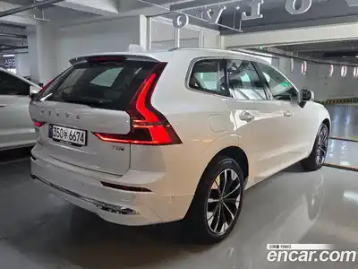 Volvo XC60 2026 2.0 автомат (гидро), миниатюра 2