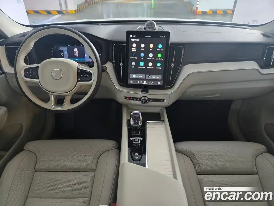 Volvo XC60 2026 2.0 автомат (гидро), фото 7