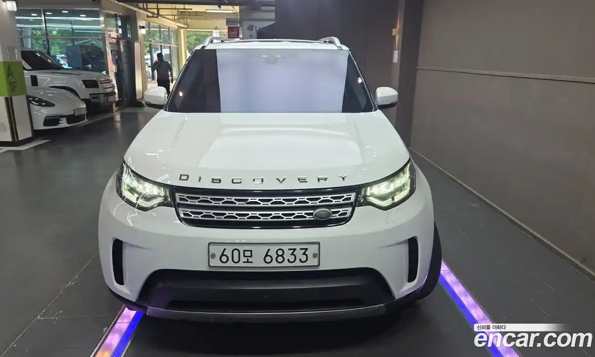 Land Rover Discovery 2017 3.0 автомат (гидро), фото 3