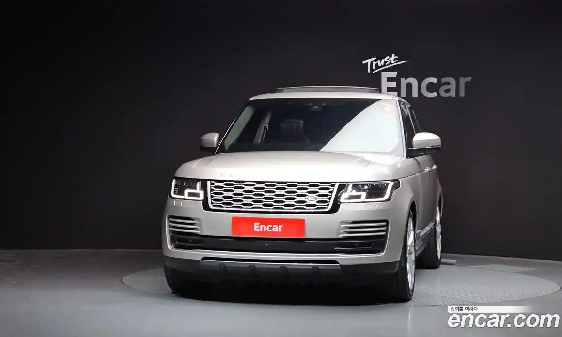 Land Rover Range Rover 2021 3.0 автомат (гидро), фото 3