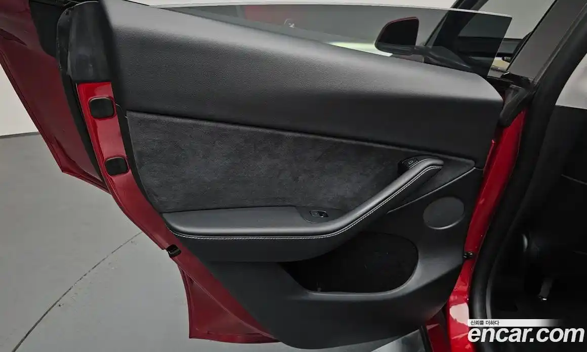 Tesla Model Y 2023 0.2 гидро, фото 14
