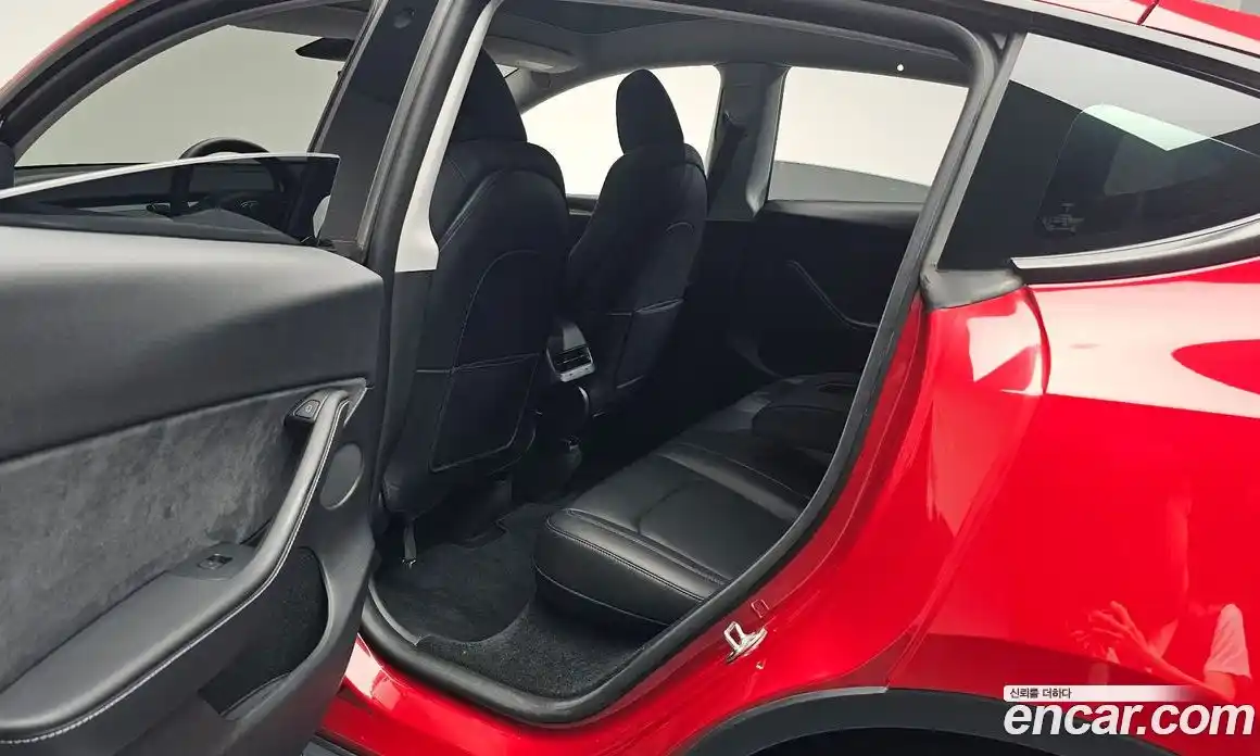 Tesla Model Y 2023 0.2 гидро, фото 16