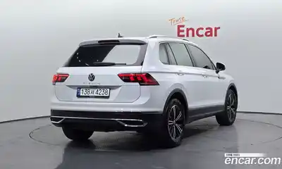 Volkswagen Tiguan 2021 2.0 автомат (гидро), миниатюра 2