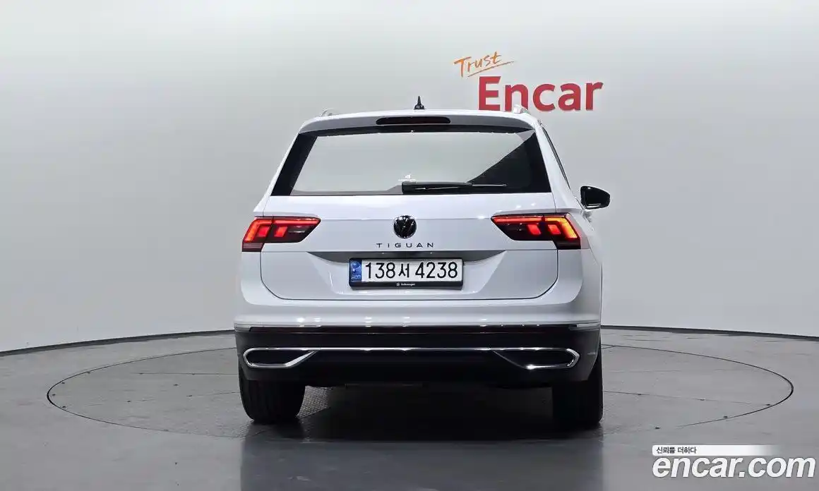 Volkswagen Tiguan 2021 2.0 автомат (гидро), фото 4