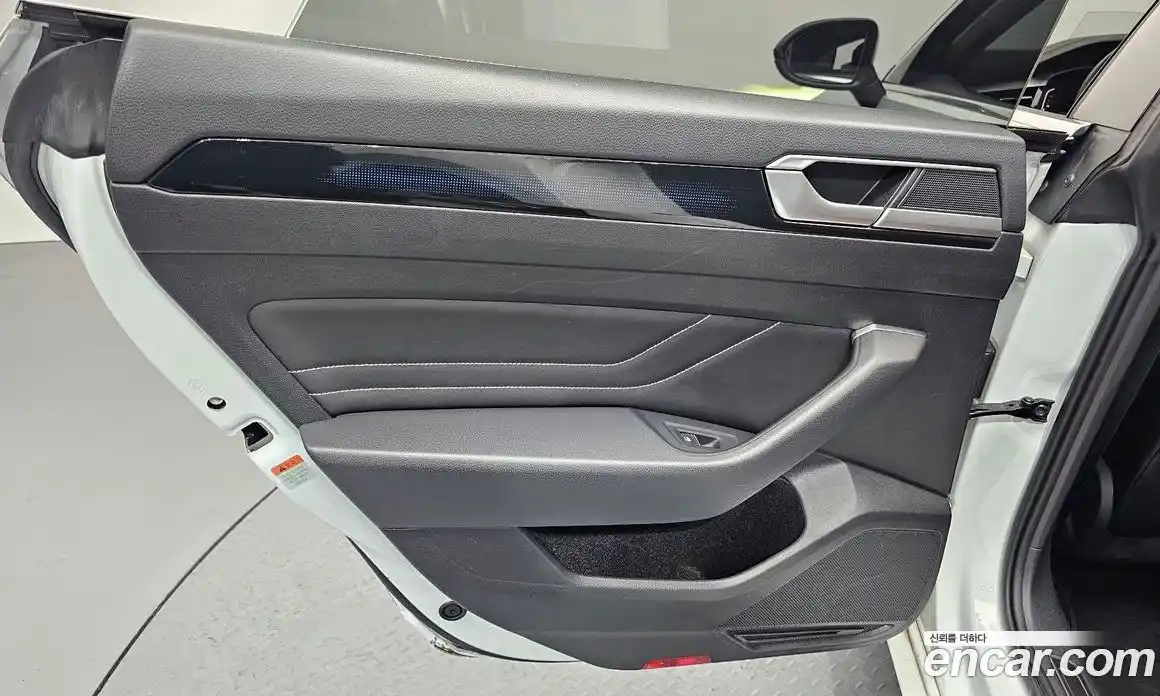 Volkswagen Arteon 2023 2.0 автомат (гидро), фото 15