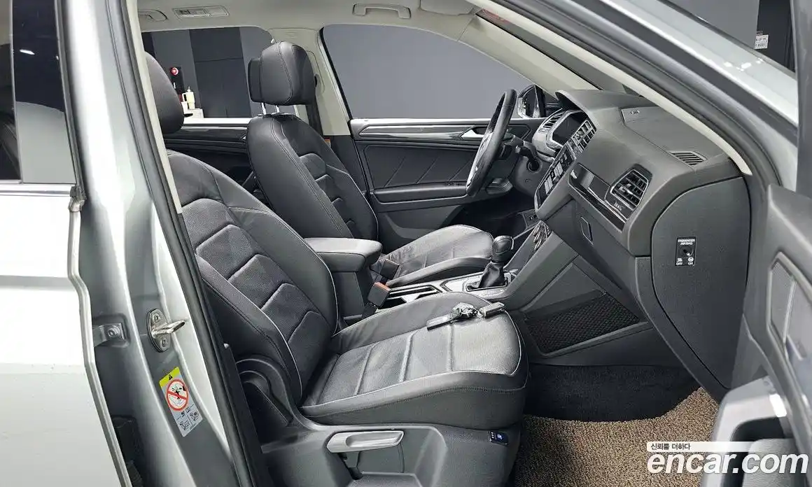 Volkswagen Tiguan 2020 2.0 автомат (гидро), фото 12