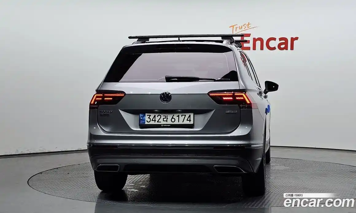 Volkswagen Tiguan 2020 2.0 автомат (гидро), фото 4