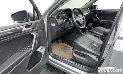 Volkswagen Tiguan 2020 2.0 автомат (гидро), миниатюра 10