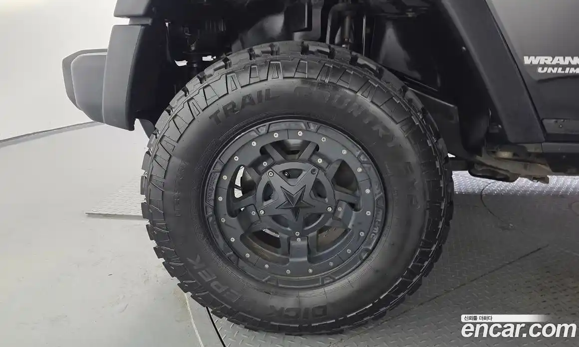 Jeep Wrangler 2011 2.8 автомат (гидро), фото 5