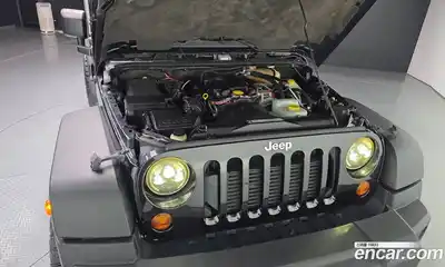 Jeep Wrangler 2011 2.8 автомат (гидро), миниатюра 6