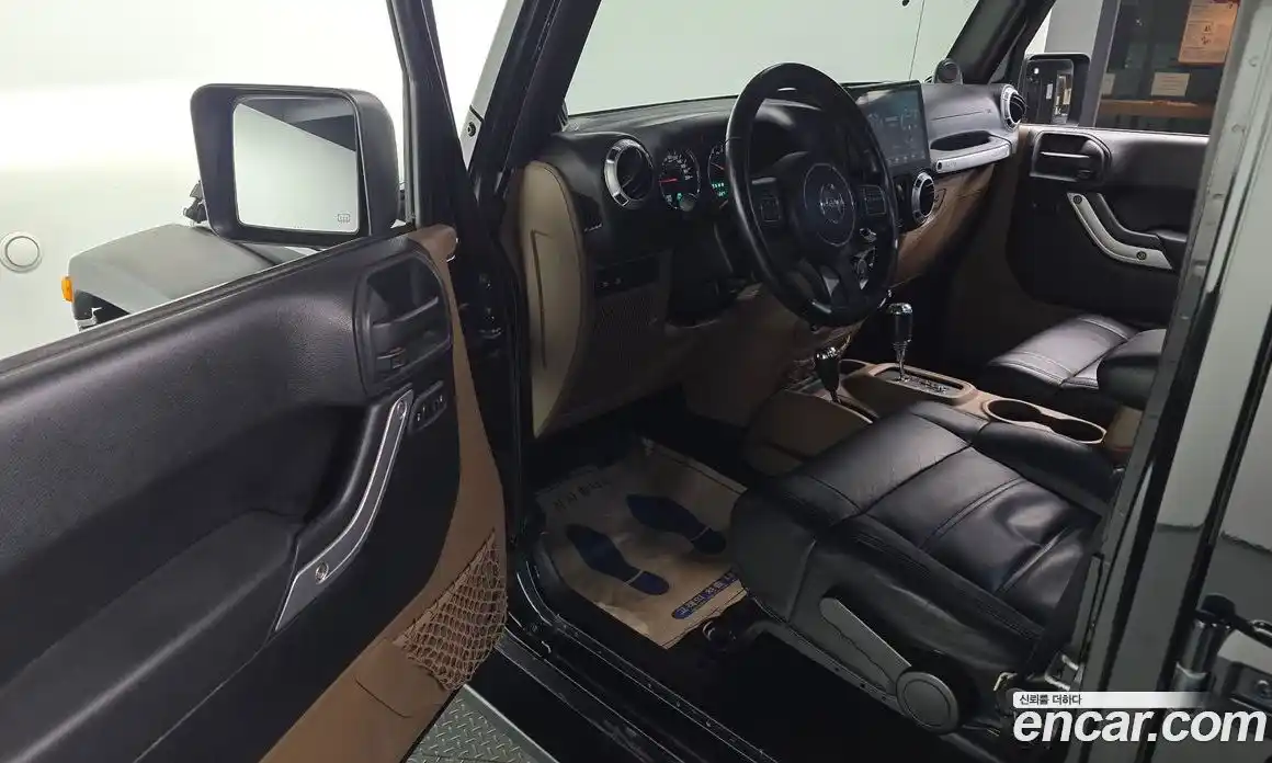 Jeep Wrangler 2011 2.8 автомат (гидро), фото 10