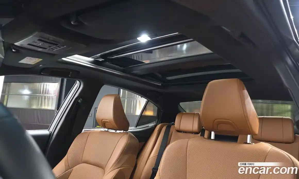 Toyota Camry 2025 2.5 гидро, фото 18