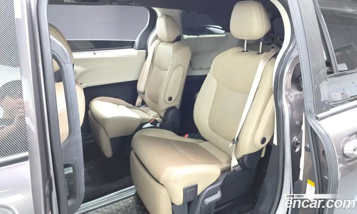 Toyota Sienna 2021 2.5 гидро, фото 18
