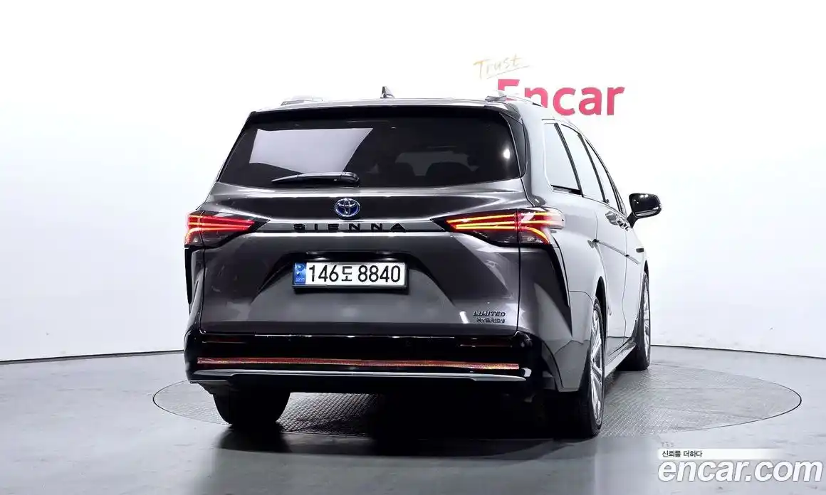 Toyota Sienna 2021 2.5 гидро, фото 4