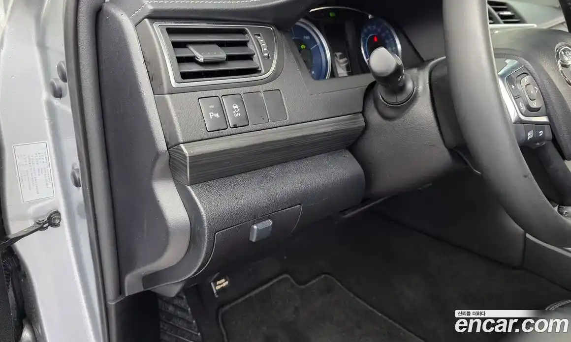 Toyota Camry 2016 2.5 гидро, фото 17