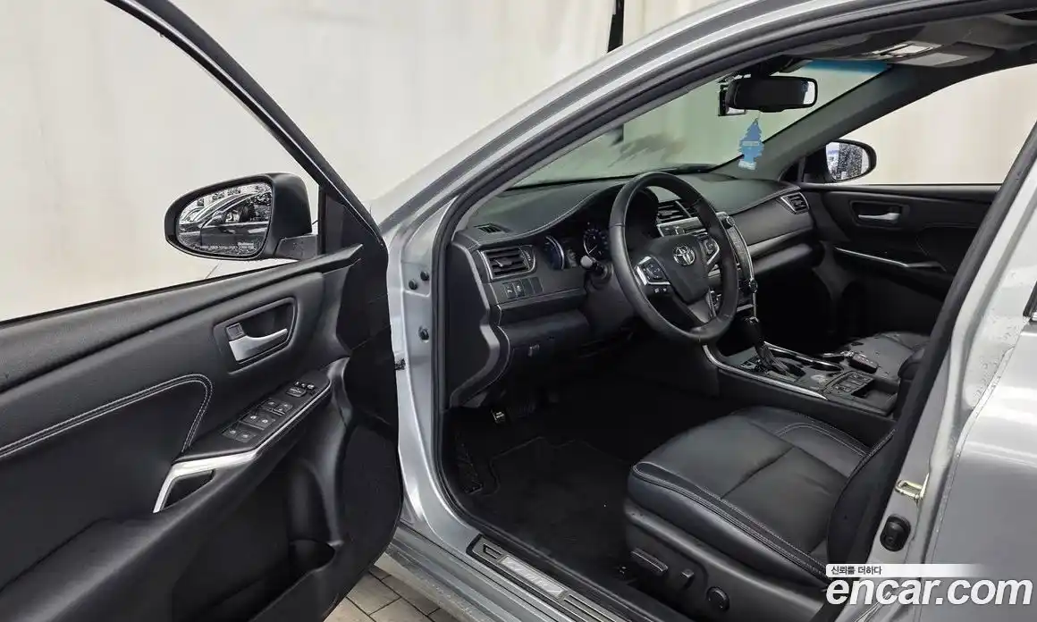 Toyota Camry 2016 2.5 гидро, фото 10