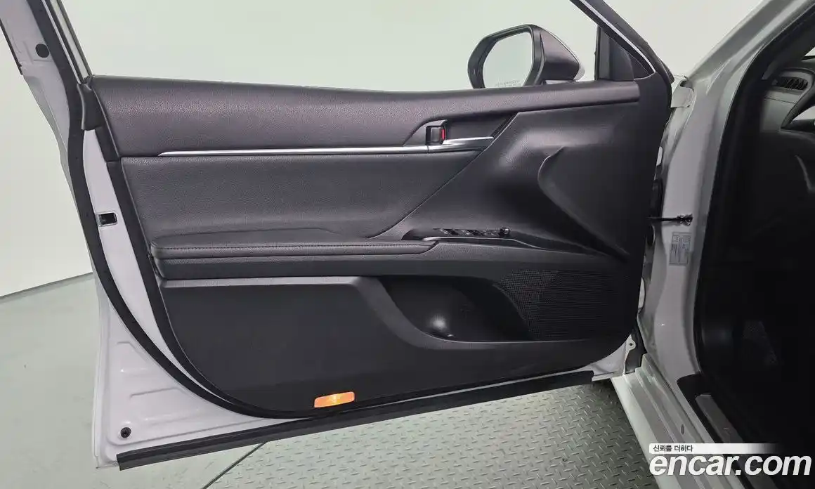 Toyota Camry 2020 2.5 гидро, фото 14