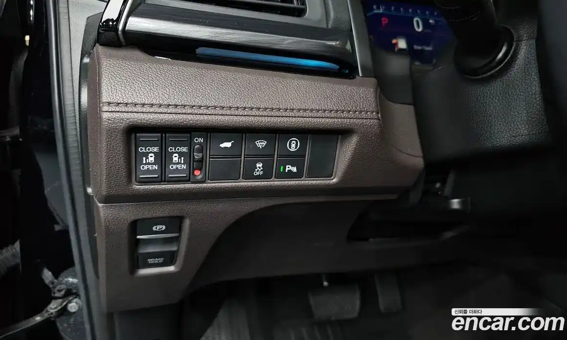 Honda Odyssey 2023 3.5 автомат (гидро), фото 20