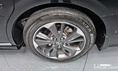 Honda Odyssey 2023 3.5 автомат (гидро), миниатюра 7