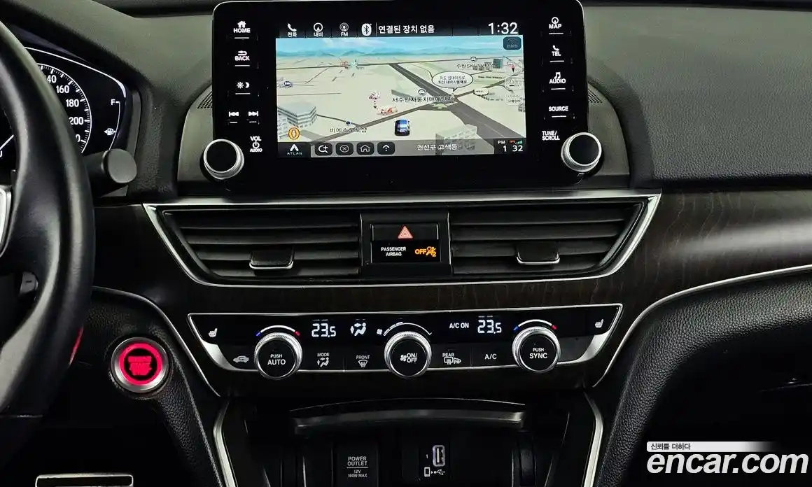 Honda Accord 2019 2.0 автомат (гидро), фото 20