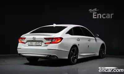 Honda Accord 2019 2.0 автомат (гидро), миниатюра 2