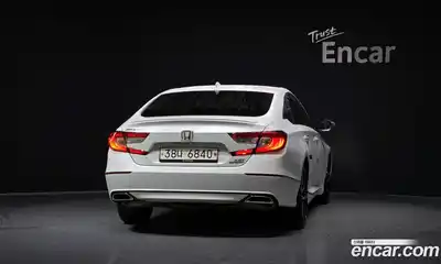 Honda Accord 2019 2.0 автомат (гидро), миниатюра 4