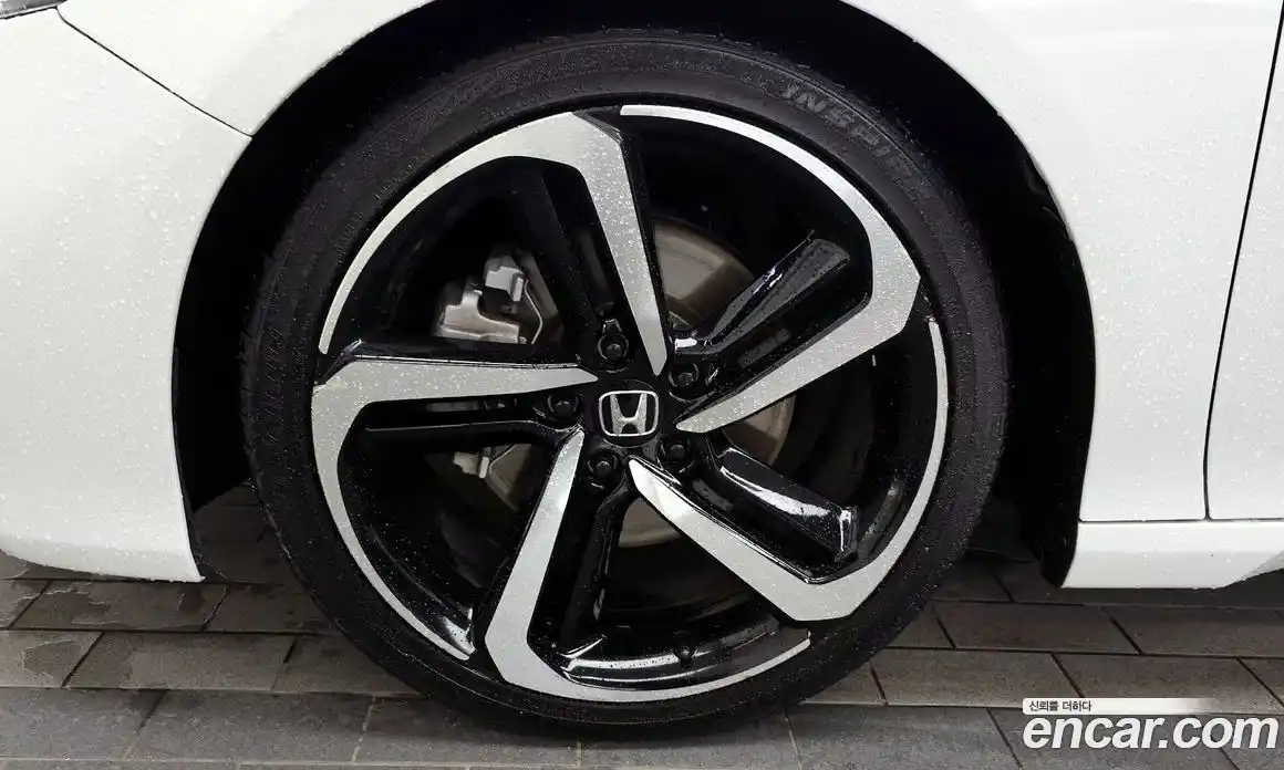 Honda Accord 2019 2.0 автомат (гидро), фото 5
